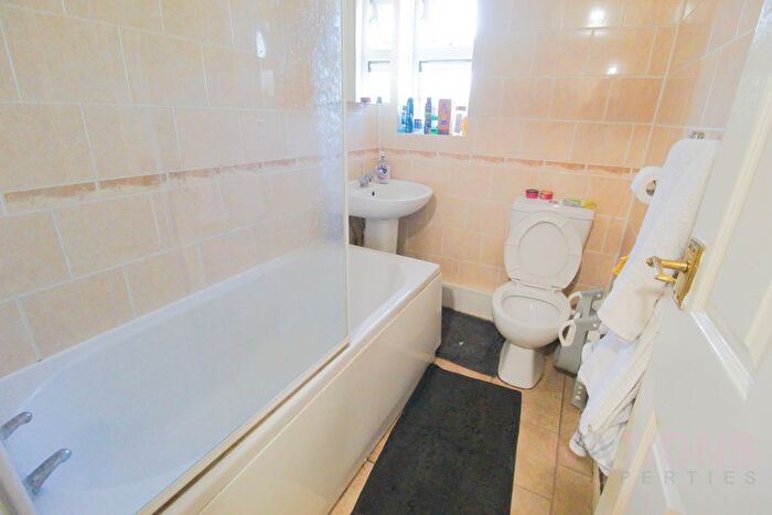 1 Bedroom Flat To Rent In Lyneham Road, Luton, LU2