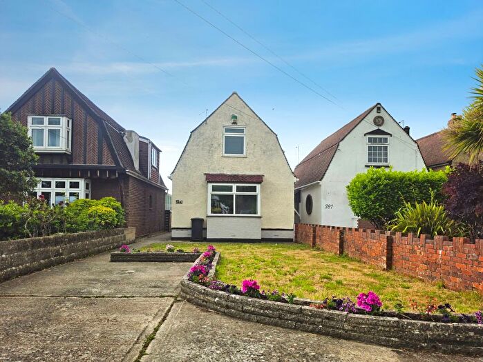 3 Bedroom Detached House To Rent In Fareham Road, Gosport, PO13
