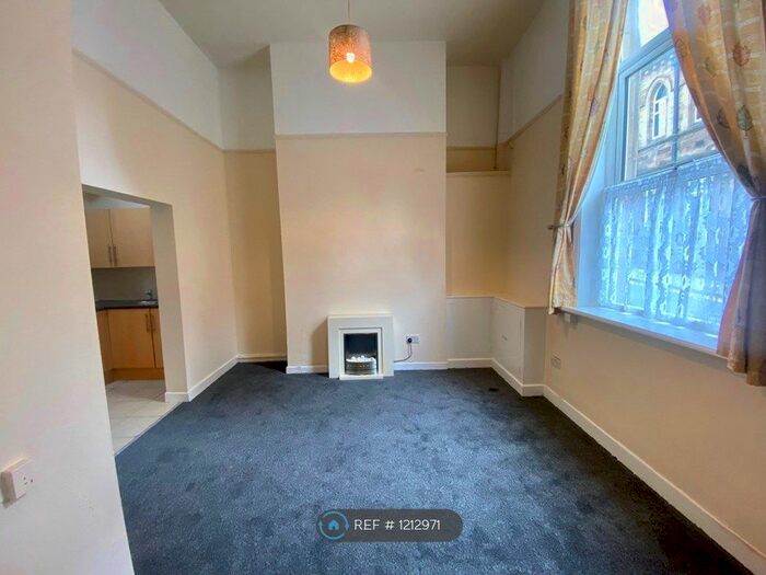 1 Bedroom Flat To Rent In New Market Street, Colne, BB8