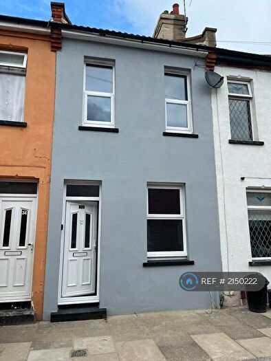 2 Bedroom Terraced House To Rent In Fernbrook Avenue, Southend-On-Sea, SS1