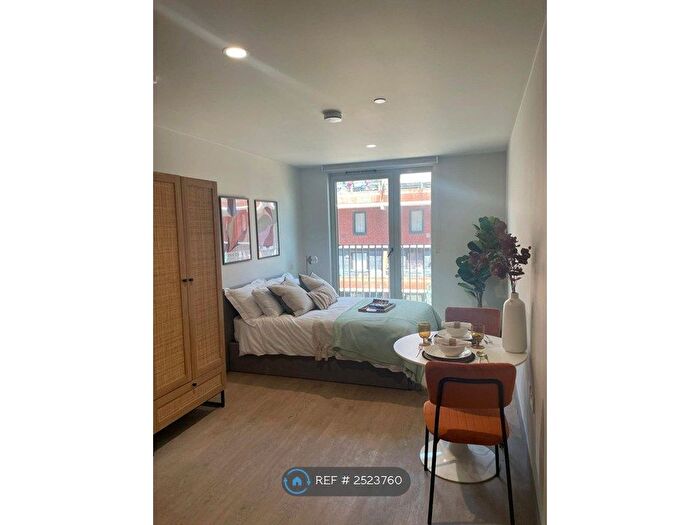 Studio To Rent In Victoria Road, Feltham, TW13