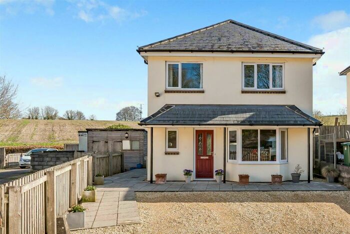 4 Bedroom Detached House For Sale In Shrewton Road, Chitterne, BA12