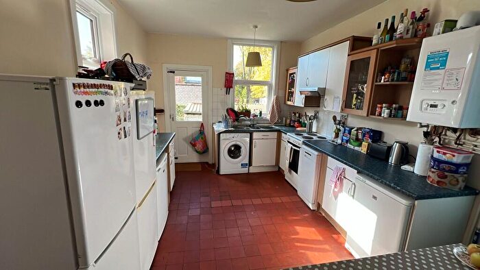 5 Bedroom Semi Detached House To Rent In Harlaxton Drive, Nottingham, Nottinghamshire, NG7