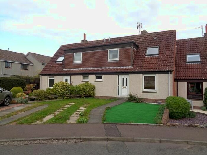 3 Bedroom Terraced House To Rent In Bonfield Park, Strathkinnes, Fife, KY16