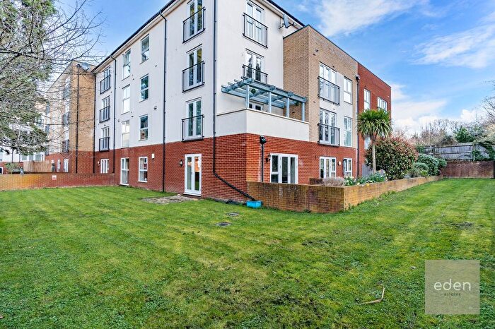 2 Bedroom Flat For Sale In Bambridge Court, Lee Heights, ME14