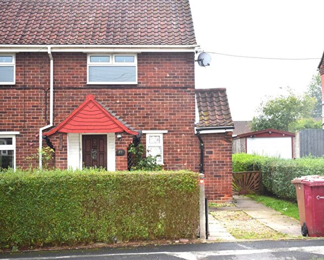 3 Bedroom Semi-Detached House To Rent In George Street, Broughton, DN20