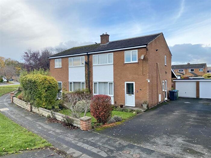 3 Bedroom Semi-Detached House For Sale In Ash Tree Road, Bedale, DL8