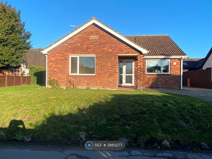 3 Bedroom Bungalow To Rent In Rose Lane, Royston, SG8