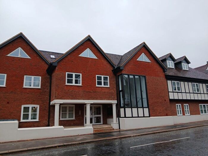 2 Bedroom Apartment To Rent In West Street, Reigate, RH2