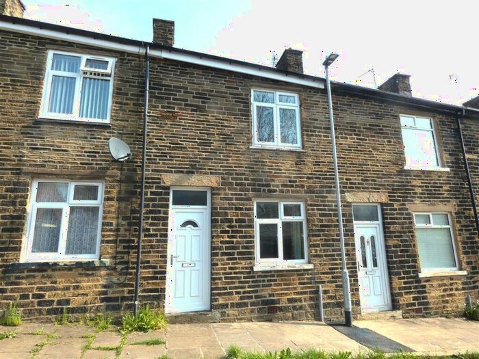 2 Bedroom Terraced House To Rent In Ashmount, Clayton, Bradford, BD14
