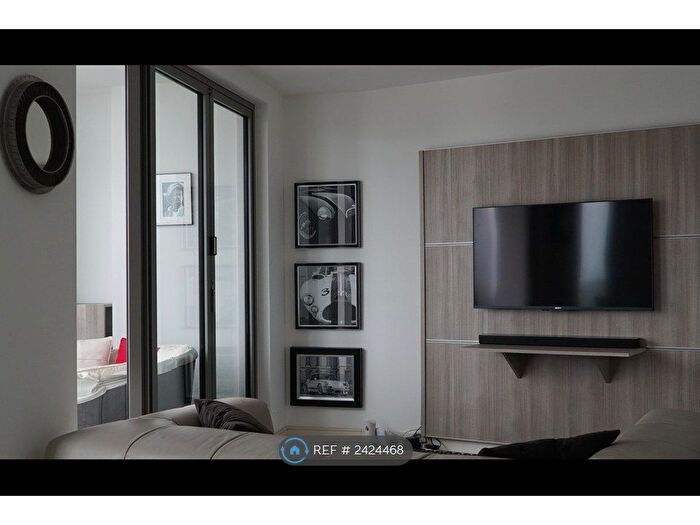 1 Bedroom Flat To Rent In Kew Eye, London, TW8