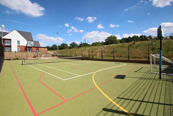 1 Bedroom Flat To Rent In Turnpike Lane, The Green, RH12