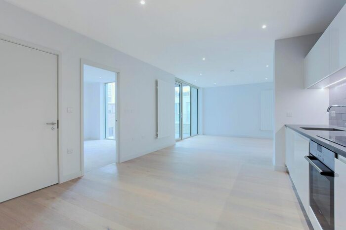 1 Bedroom Flat To Rent In Liner House, Royal Wharf, E16