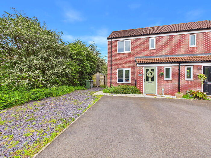 3 Bedroom Semi-Detached House For Sale In Peregrine Gardens, Mansfield, Nottinghamshire, NG21