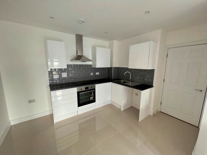 2 Bedroom Property To Rent In Portswood Road, Southampton, SO17