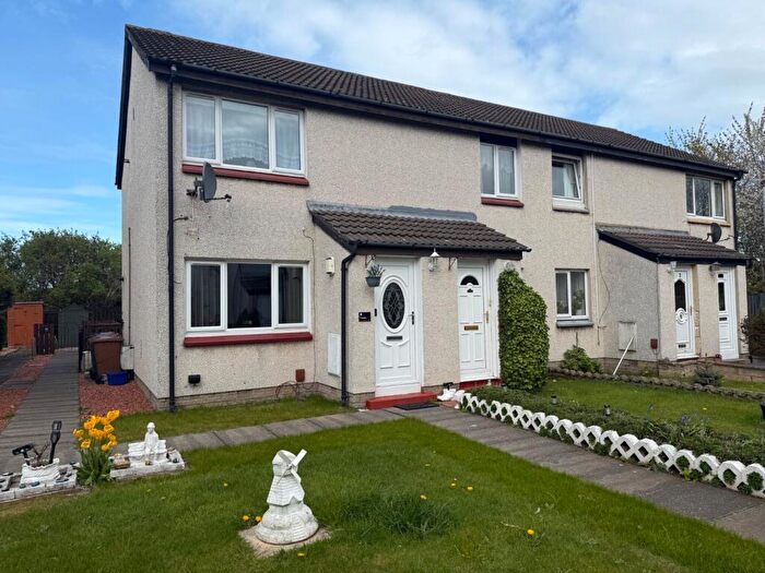 2 Bedroom Flat To Rent In Cleikiminrig, Edinburgh, Midlothian, EH15