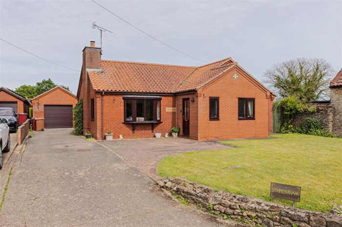 3 Bedroom Detached Bungalow For Sale In Water Lane, West Halton, Scunthorpe, DN15