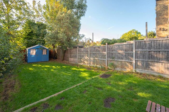 5 Bedroom End Of Terrace House To Rent In Thornlaw Road, West Norwood, London, SE27