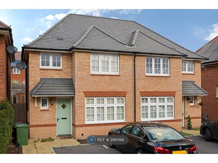 3 Bedroom Semi-Detached House To Rent In Hildefirth Close, Ebbsfleet Valley, Swanscombe, DA10