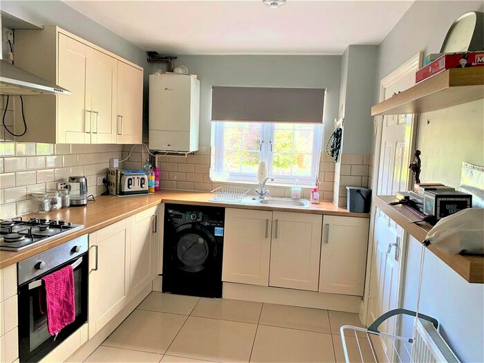 3 Bedroom Property To Rent In Newbury Street, Lambourn, Hungerford, RG17