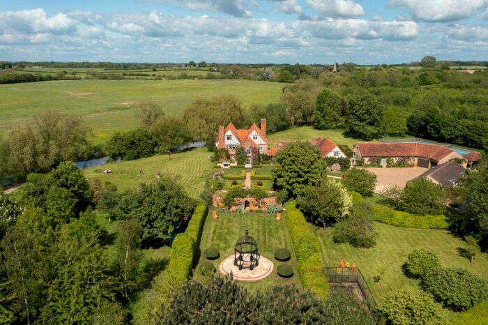 7 Bedroom Detached House For Sale In Newington, Wallingford, Oxfordshire, OX10
