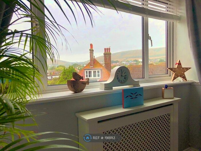 1 Bedroom Flat To Rent In Burlington Road, Swanage, BH19