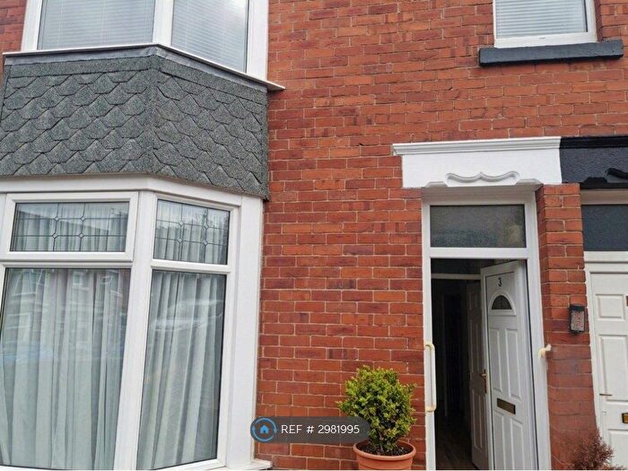 2 Bedroom Flat To Rent In Pembroke Terrace, South Shields, NE33