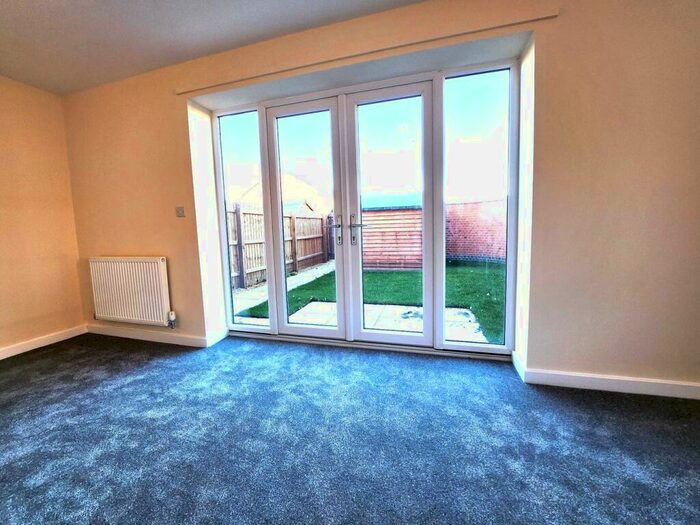 3 Bedroom End Of Terrace House For Sale In Falcon Avenue, Deeping St