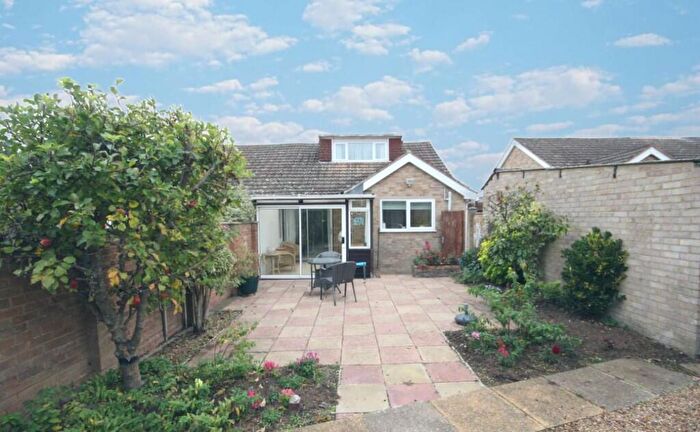 2 Bedroom Semi-Detached Bungalow For Sale In Lullingstone Road, Allington, Maidstone, ME16