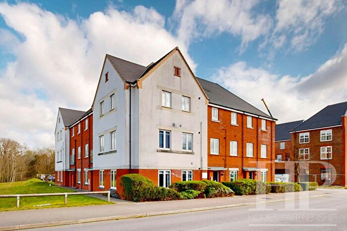 2 Bedroom Maisonette To Rent In Somerley Drive, Crawley, RH10