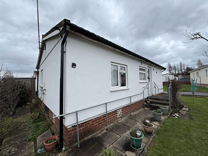 2 Bedroom Park Home For Sale In Elstree Park, Barnet Lane, Elstree, WD6