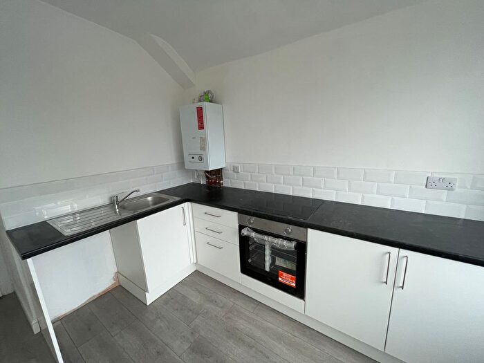 1 Bedroom Flat To Rent In Eversley Rd, Swansea, SA2