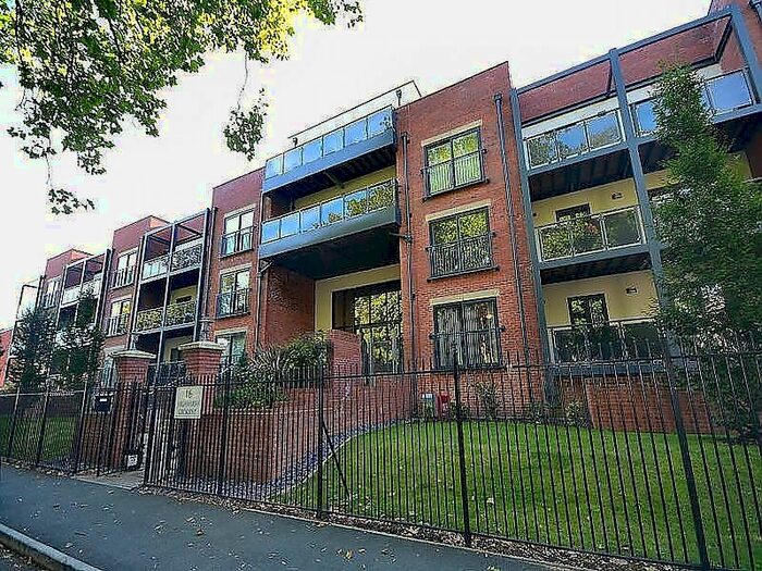 1 Bedroom Flat To Rent In West Court, Highmarsh Crescent, Manchester, M20