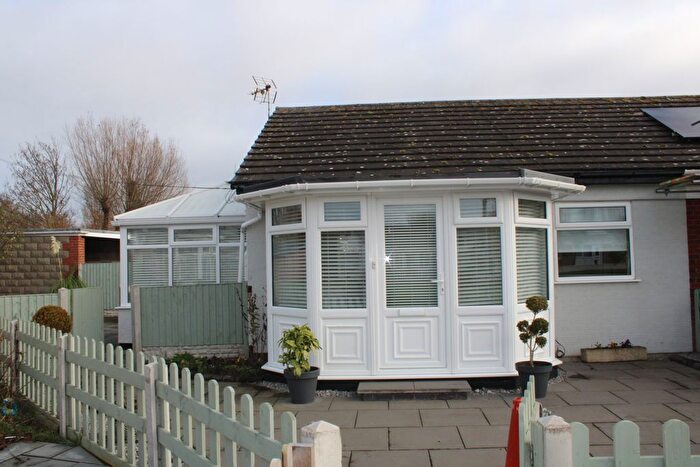 2 Bedroom Bungalow To Rent In Willow Grove, Holywell, CH8
