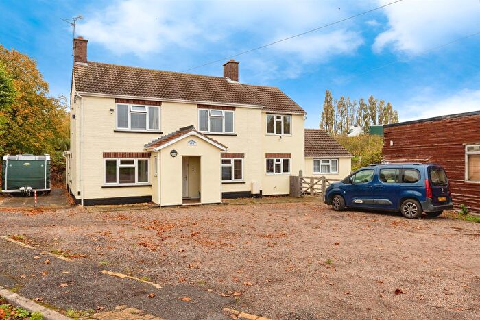 4 Bedroom Detached House For Sale In Whittlesey Road, March, PE15
