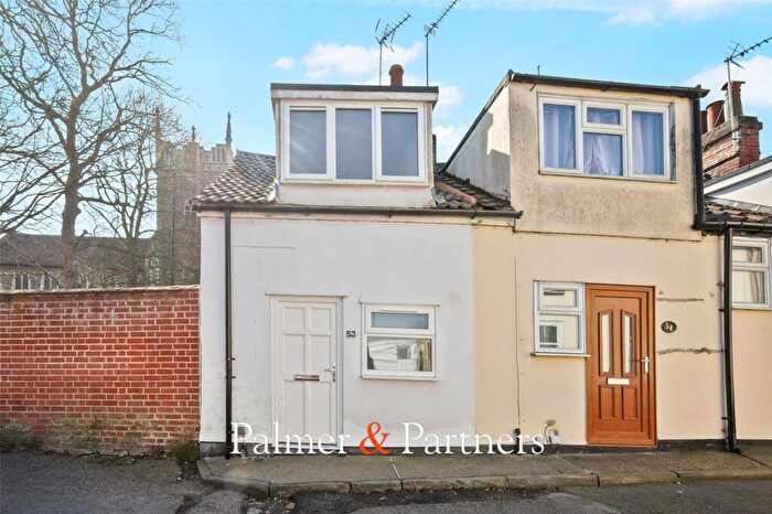 2 Bedroom End Of Terrace House For Sale In Spurgeon Street, Colchester, Essex, CO1