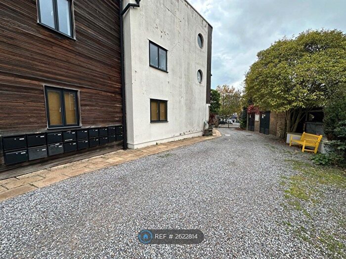 1 Bedroom Flat To Rent In Old Station Way, London, SW4