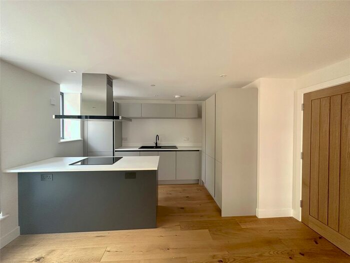 2 Bedroom Property To Rent In St Leonards, Exeter, Devon, EX1