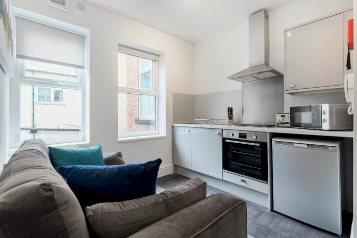 Studio To Rent In City Road, Edgbaston, Birmingham, B17