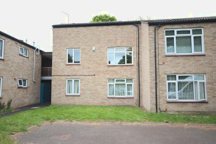 1 Bedroom Flat To Rent In Lichfield Road, Cambridge, CB1