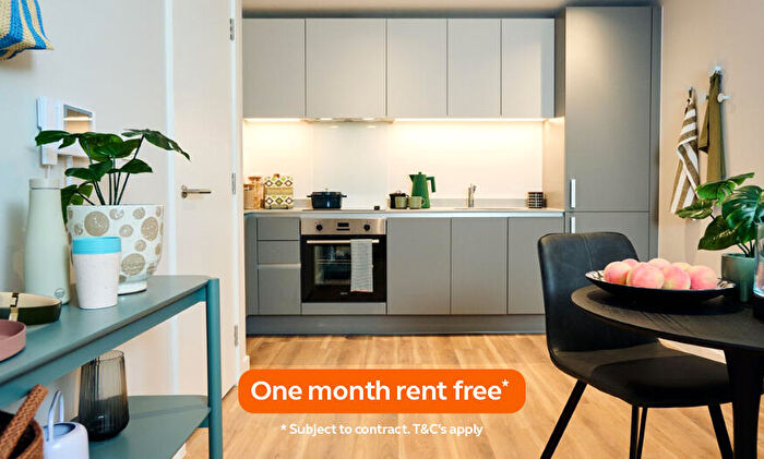 2 Bedroom Apartment To Rent In The Tilt Works, Sheffield Sheffield, S3