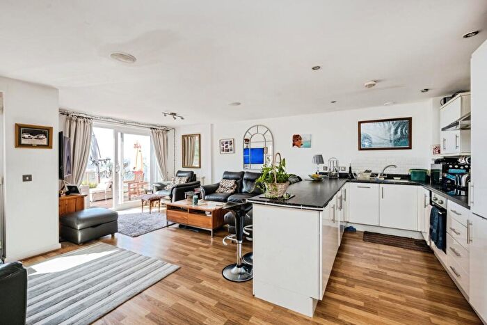 3 Bedroom End Of Terrace House For Sale In Kilvey Terrace, St. Thomas, Swansea, SA1