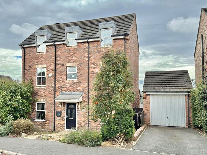 4 Bedroom Detached House For Sale In Cypress Heights, Barnsley, S71