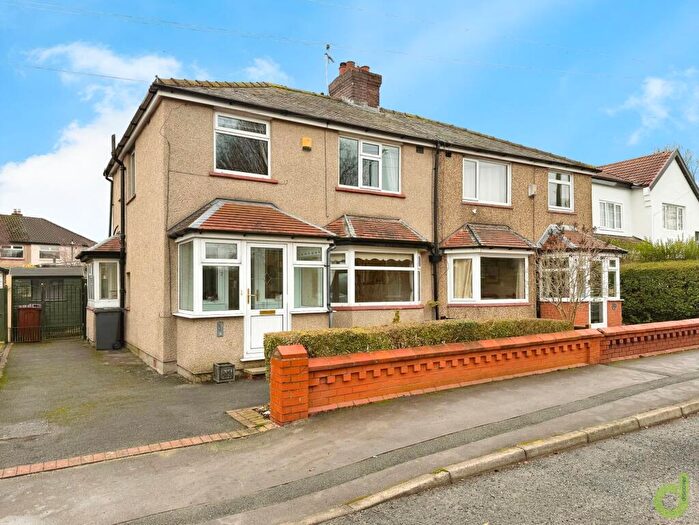 3 Bedroom Semi Detached House For Sale In Harwood New Road, Great Harwood, BB6