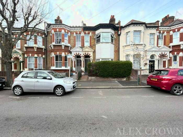Studio To Rent In Cedars Avenue, London, E17