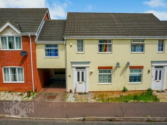 3 Bedroom Semi-Detached House To Rent In Sukey Way, Norwich, NR5