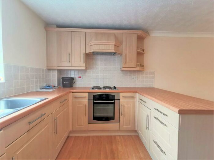 2 Bedroom Flat To Rent In Harthill Close, Northwich, CW9