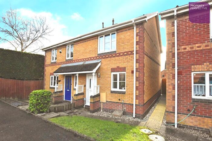 2 Bedroom Semi Detached House For Sale In Little Close, Swadlincote, DE11