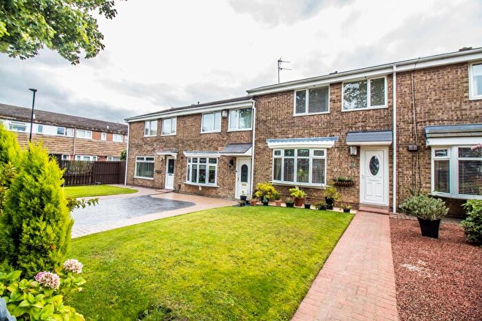 3 Bedroom Terraced House For Sale In Grizedale, Albany, Washington, NE37