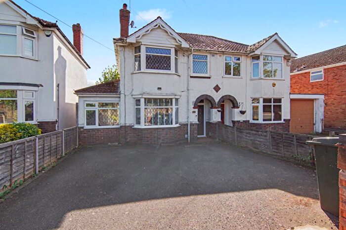 3 Bedroom Semi-Detached House For Sale In Jobs Lane, Coventry, CV4